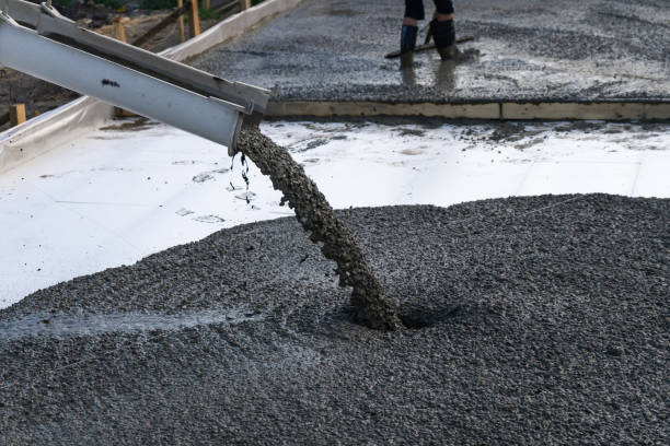 Best Concrete Pool Decks in Woodbourne, PA